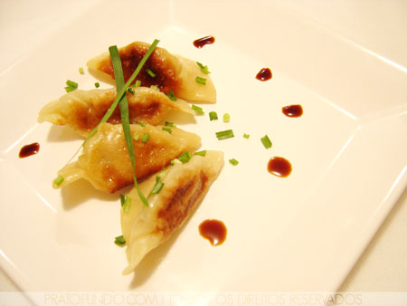 Gyoza (Pastel Japonês/Chinês)