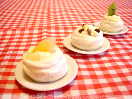 Petit Fours: Little Meringue Nest
