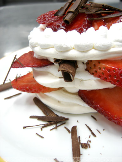Não devia: Torta Merengata