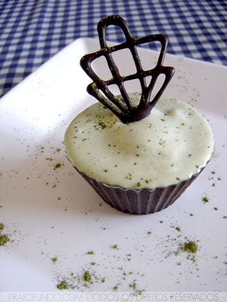 Semifreddo de Matcha e Chocolate Branco