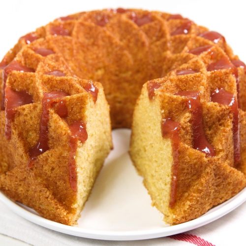 Doces Receitas: Bolo de Fubá com Goiabada